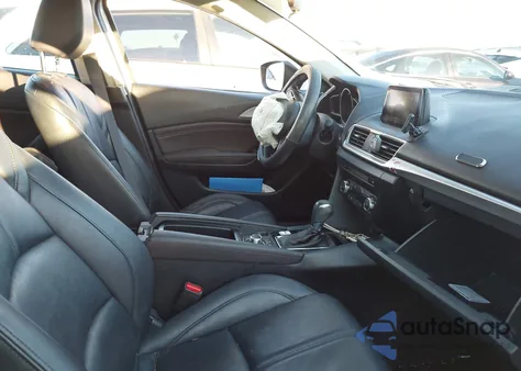 2018 Mazda Mazda3 Touring z USA, uszkodzony, nr VIN 3MZBN1V38JM165874